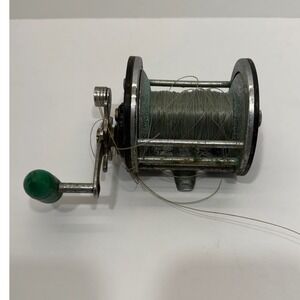 Penn Long Beach No. 68 Vintage Conventional Saltwater Fishing Reel Green Handle